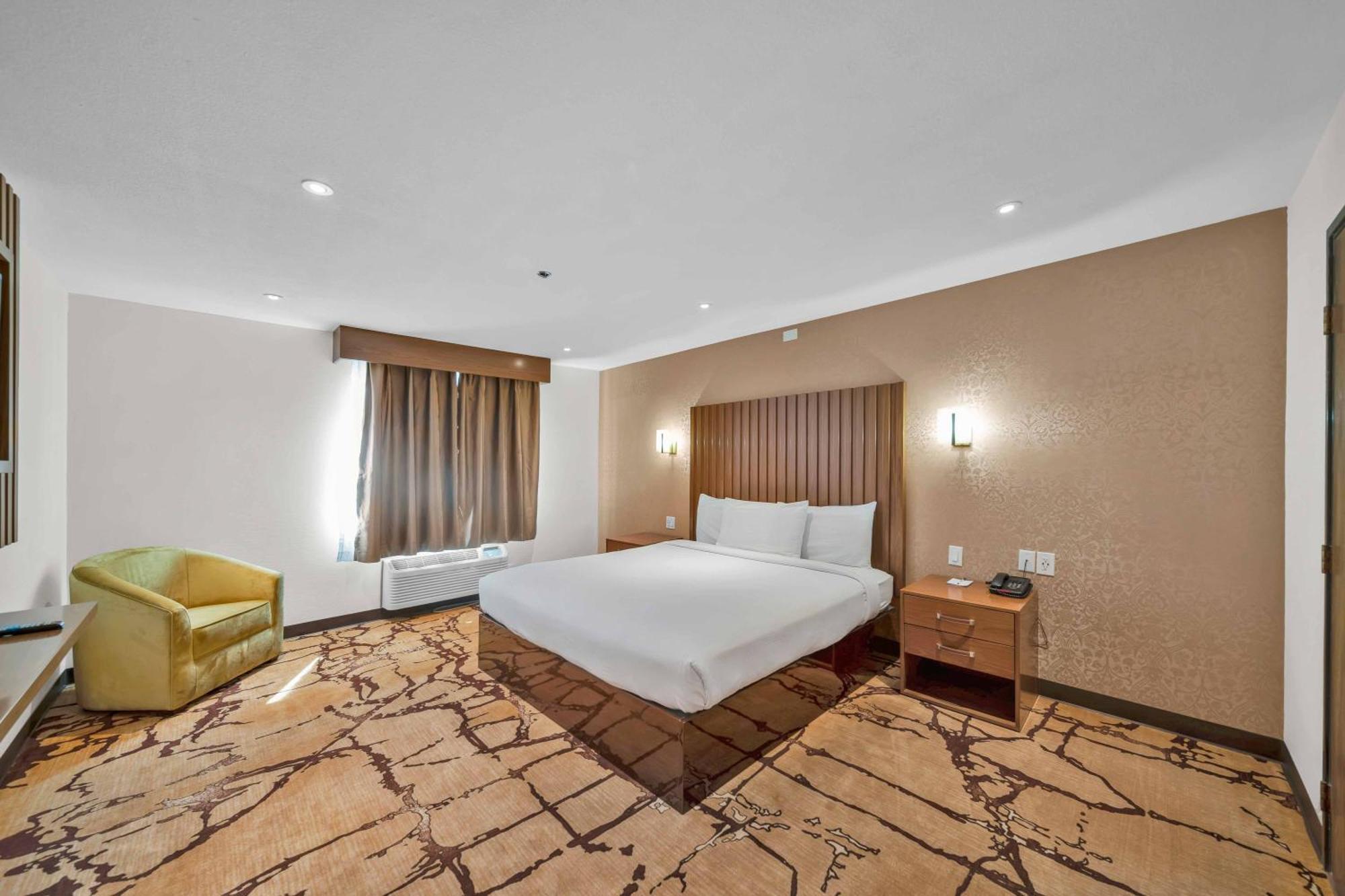 Baymont By Wyndham Anderson Motel Kültér fotó