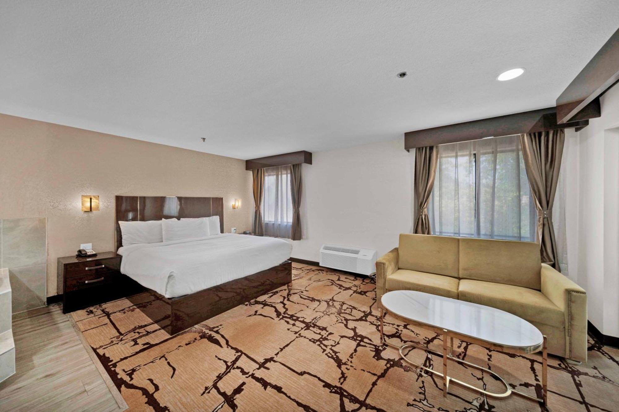 Baymont By Wyndham Anderson Motel Kültér fotó